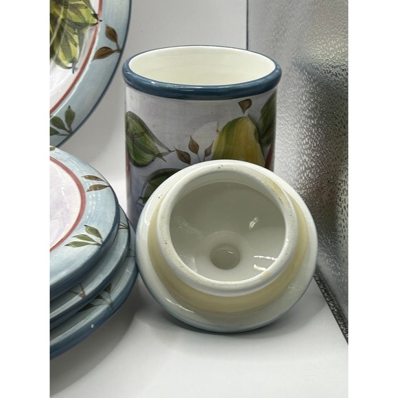 Set of 4 Black Forest Fruits Heritage Mint 10 1/2" diameter with small canister - Picture 4 of 6